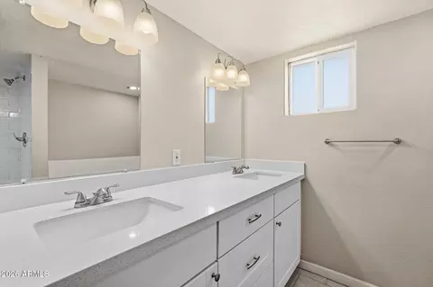 Bath - 4138 E Bluefield Ave, Phoenix, AZ 85032 photo 1 of 5