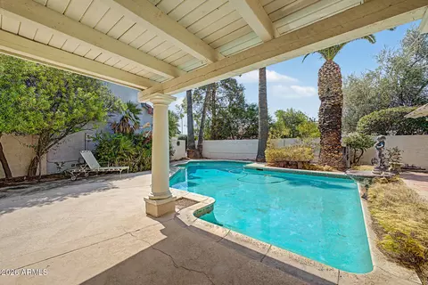 Exterior - 1518 E Northshore Dr, Tempe, AZ 85283 photo 3 of 9