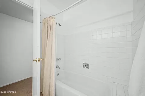 Bath - 1518 E Northshore Dr, Tempe, AZ 85283 photo 4 of 4