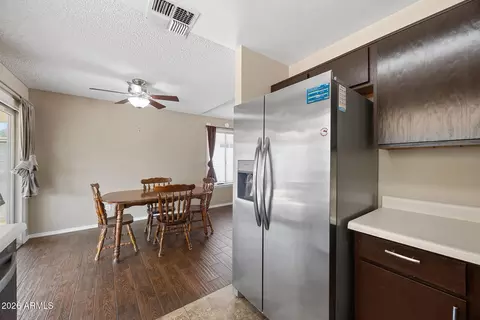 Dining - 2111 E Paradise Ln, Phoenix, AZ 85022 photo 5 of 5
