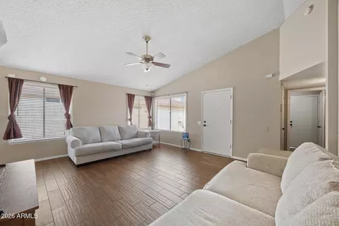 Living - 2111 E Paradise Ln, Phoenix, AZ 85022 photo 4 of 4