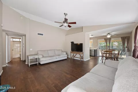 Living - 2111 E Paradise Ln, Phoenix, AZ 85022 photo 3 of 4