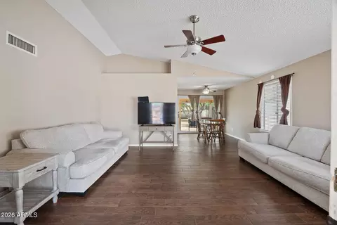 Living - 2111 E Paradise Ln, Phoenix, AZ 85022 photo 2 of 4