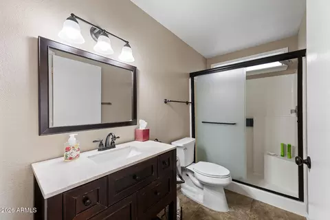 Bath - 2111 E Paradise Ln, Phoenix, AZ 85022 photo 2 of 2
