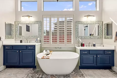 Bath - 7963 E Sugarloaf Cir, Mesa, AZ 85207 photo 1 of 6
