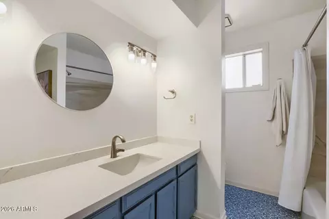 Bath - 2022 E Balboa Dr, Tempe, AZ 85282 photo 1 of 2