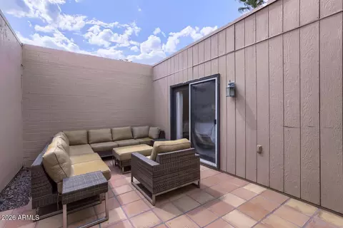 Exterior - 2022 E Balboa Dr, Tempe, AZ 85282 photo 5 of 8