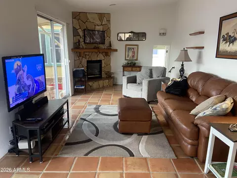 Living - 1522 S Omaha Dr, Apache Junction, AZ 85119 photo 1 of 4
