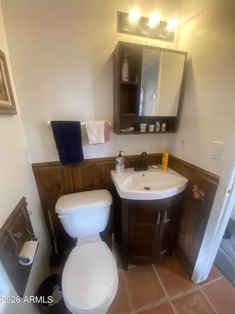 Bath - 1522 S Omaha Dr, Apache Junction, AZ 85119 photo 2 of 4