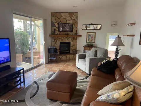 Living - 1522 S Omaha Dr, Apache Junction, AZ 85119 photo 2 of 4