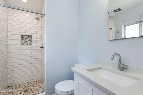 Bath - 3418 E Roma Ave, Phoenix, AZ 85018 photo 1 of 2