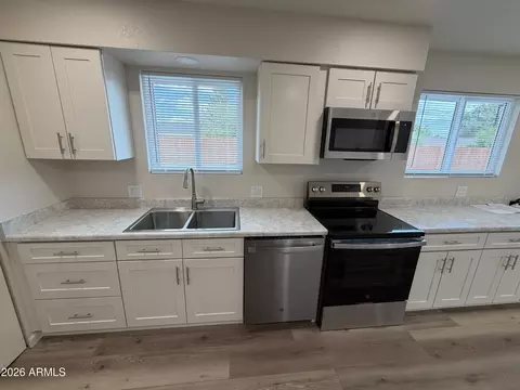 Kitchen - 841 E 2nd St E, Snowflake, AZ 85937 photo 3 of 4