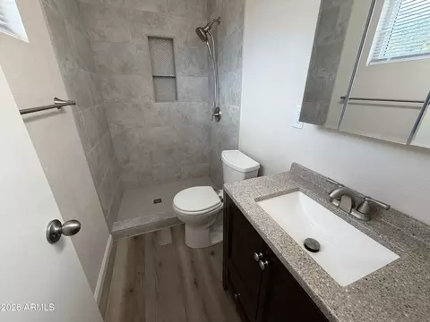 Bath - 841 E 2nd St E, Snowflake, AZ 85937 photo 1 of 2