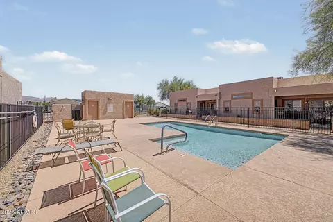 Exterior - 948 S Lawther Dr, Apache Junction, AZ 85120 photo 3 of 14