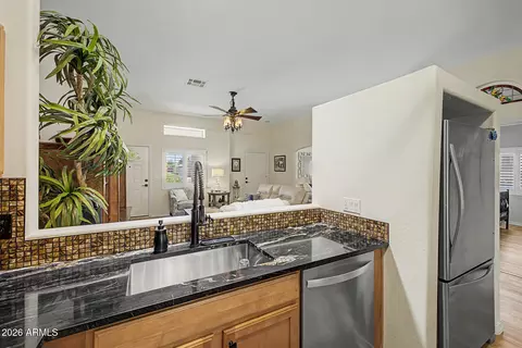 Kitchen - 948 S Lawther Dr, Apache Junction, AZ 85120 photo 2 of 3