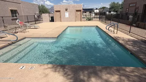 Exterior - 948 S Lawther Dr, Apache Junction, AZ 85120 photo 10 of 14
