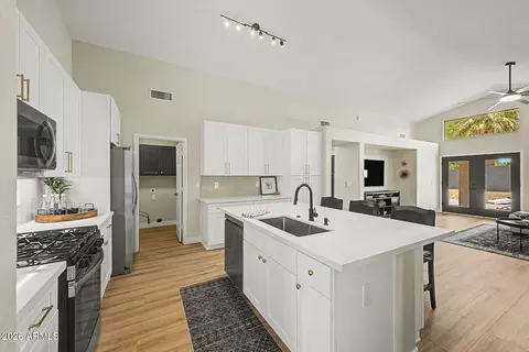 Kitchen - 1812 E Sagebrush St, Gilbert, AZ 85296 photo 1 of 5