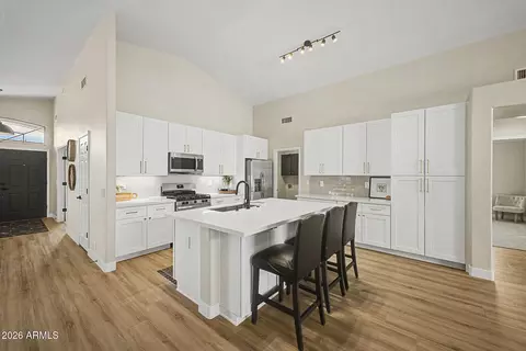 Kitchen - 1812 E Sagebrush St, Gilbert, AZ 85296 photo 2 of 5
