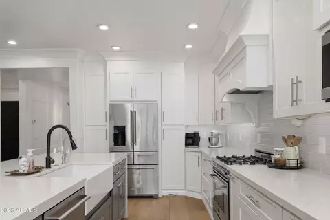 Kitchen - 4106 E Page Ave, Gilbert, AZ 85234 photo 4 of 4