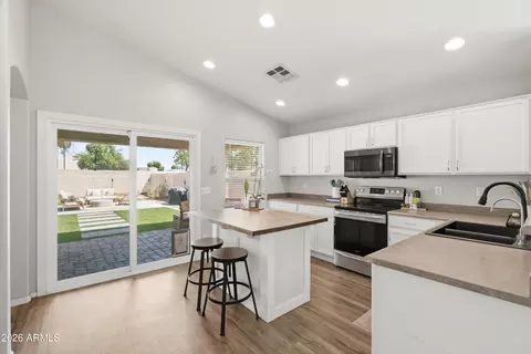 Kitchen - 3336 E Joseph Way, Gilbert, AZ 85295 photo 1 of 3