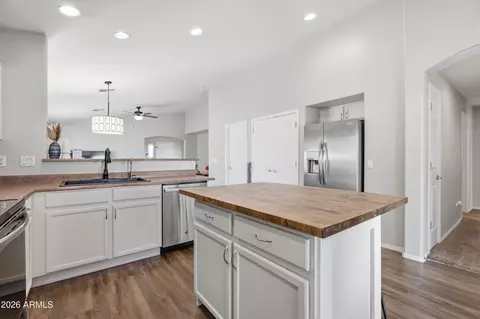 Kitchen - 3336 E Joseph Way, Gilbert, AZ 85295 photo 3 of 3