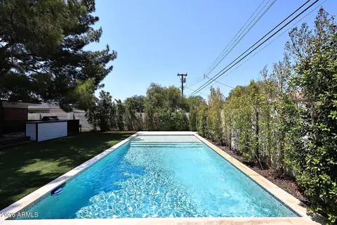 Exterior - 2230 E Devonshire Ave, Phoenix, AZ 85016 photo 14 of 17