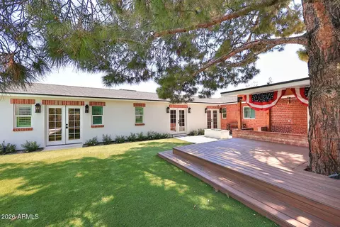 Exterior - 2230 E Devonshire Ave, Phoenix, AZ 85016 photo 9 of 17