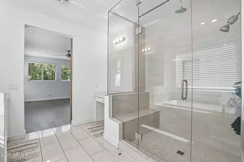Bath - 2968 E Appaloosa Rd, Gilbert, AZ 85296 photo 5 of 5