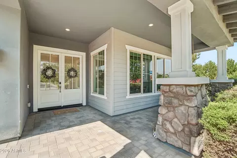 Exterior - 2968 E Appaloosa Rd, Gilbert, AZ 85296 photo 4 of 11