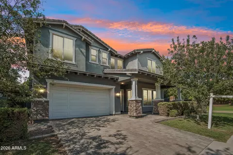 Exterior - 2968 E Appaloosa Rd, Gilbert, AZ 85296 photo 6 of 11