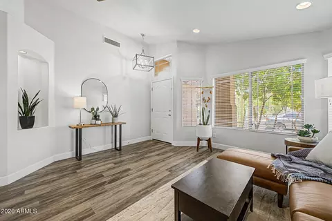 Entry Way - 4327 E Tether Trl, Phoenix, AZ 85050 photo 1 of 1