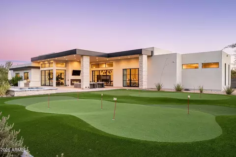 Exterior - 4822 E Palomino Rd, Phoenix, AZ 85018 photo 10 of 17