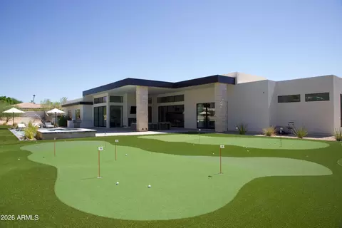 Exterior - 4822 E Palomino Rd, Phoenix, AZ 85018 photo 6 of 8