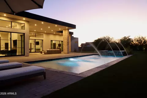Exterior - 4822 E Palomino Rd, Phoenix, AZ 85018 photo 7 of 8