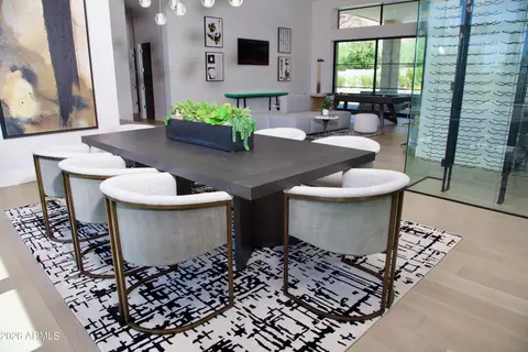Dining - 4822 E Palomino Rd, Phoenix, AZ 85018 photo 2 of 2