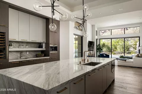 Kitchen - 4822 E Palomino Rd, Phoenix, AZ 85018 photo 3 of 3