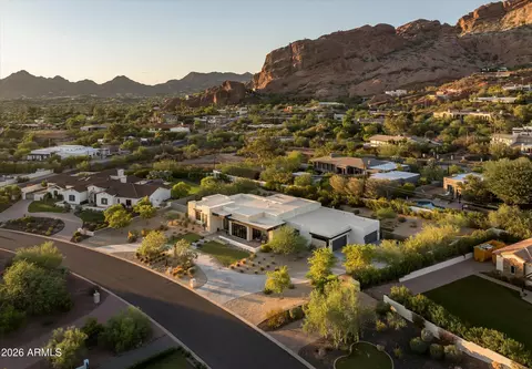 View/Area - 4822 E Palomino Rd, Phoenix, AZ 85018 photo 2 of 2