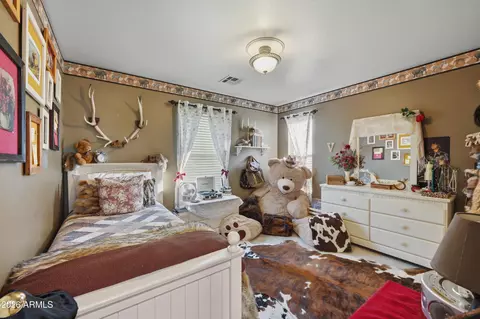 Bedroom - 4172 E Orchid Ln, Gilbert, AZ 85296 photo 2 of 4