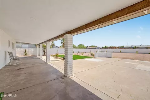 Exterior - 2327 E Victory Dr, Tempe, AZ 85288 photo 5 of 9