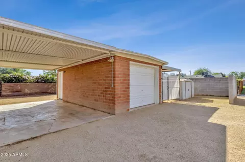 Exterior - 345 W Montecito Ave, Phoenix, AZ 85013 photo 7 of 14