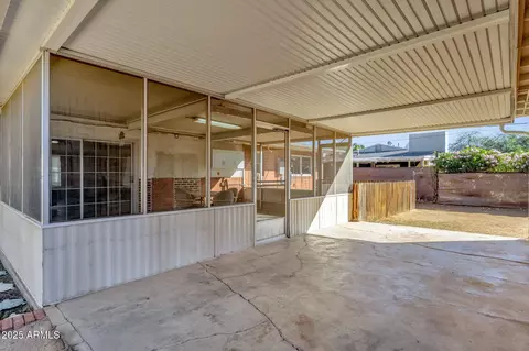 Exterior - 345 W Montecito Ave, Phoenix, AZ 85013 photo 4 of 14