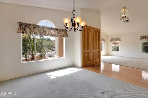 Dining - 2542 E Mountain Sky Ave, Phoenix, AZ 85048 photo 3 of 3