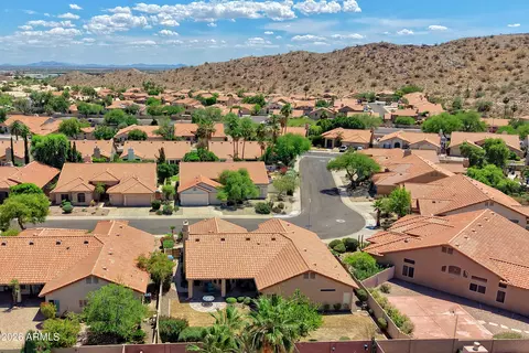 View/Area - 2542 E Mountain Sky Ave, Phoenix, AZ 85048 photo 13 of 14