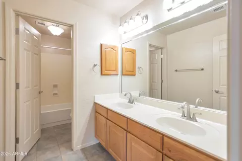 Bath - 2542 E Mountain Sky Ave, Phoenix, AZ 85048 photo 5 of 5