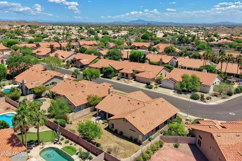 View/Area - 2542 E Mountain Sky Ave, Phoenix, AZ 85048 photo 2 of 14