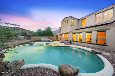 18021 W Las Cruces Dr, Goodyear, AZ 85338