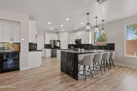 Kitchen - 6766 S Seneca Ct, Gilbert, AZ 85298 photo 2 of 6