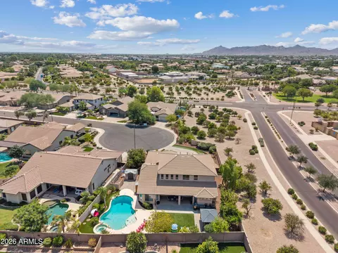 View/Area - 6766 S Seneca Ct, Gilbert, AZ 85298 photo 11 of 12