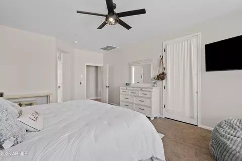 Bedroom - 6766 S Seneca Ct, Gilbert, AZ 85298 photo 2 of 8