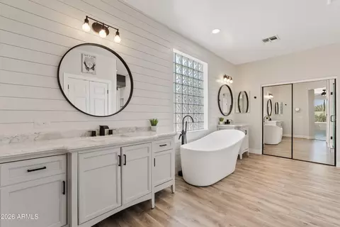 Bath - 6766 S Seneca Ct, Gilbert, AZ 85298 photo 1 of 6